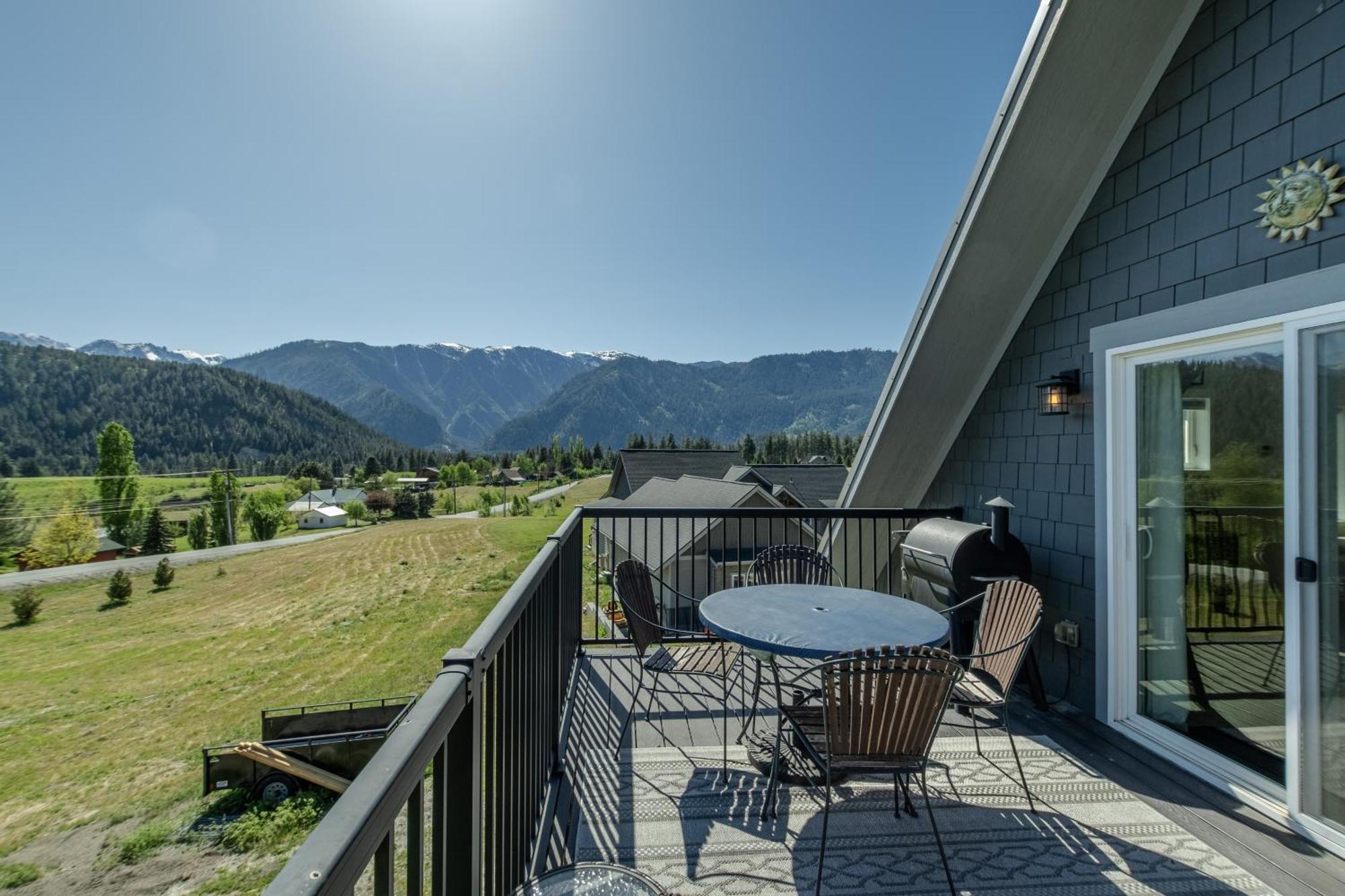 Berg Haus By Nw Comfy Cabins 레번워스 외부 사진